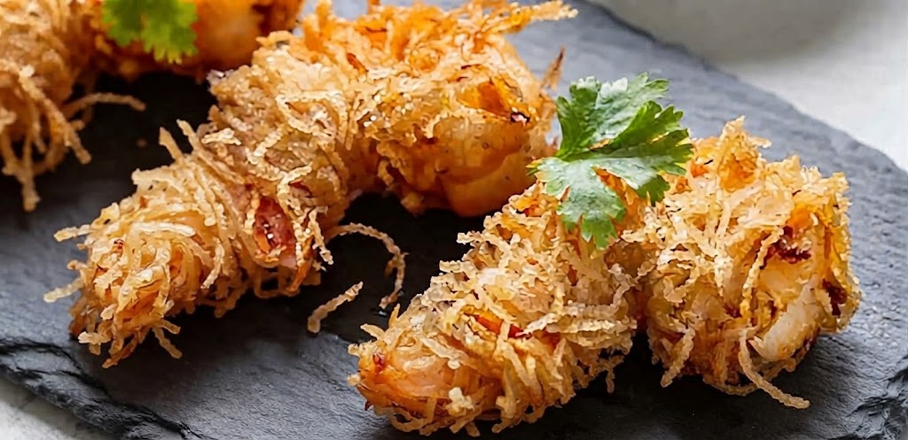 Crunchy Goong Sarong